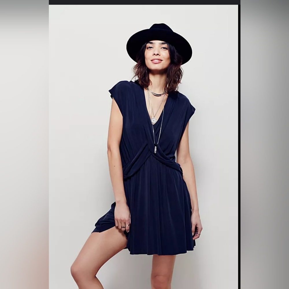 NWT FREE PEOPLE Dress XS Cupro Criss Cross V-Neck Blousy Mini Black Women’s